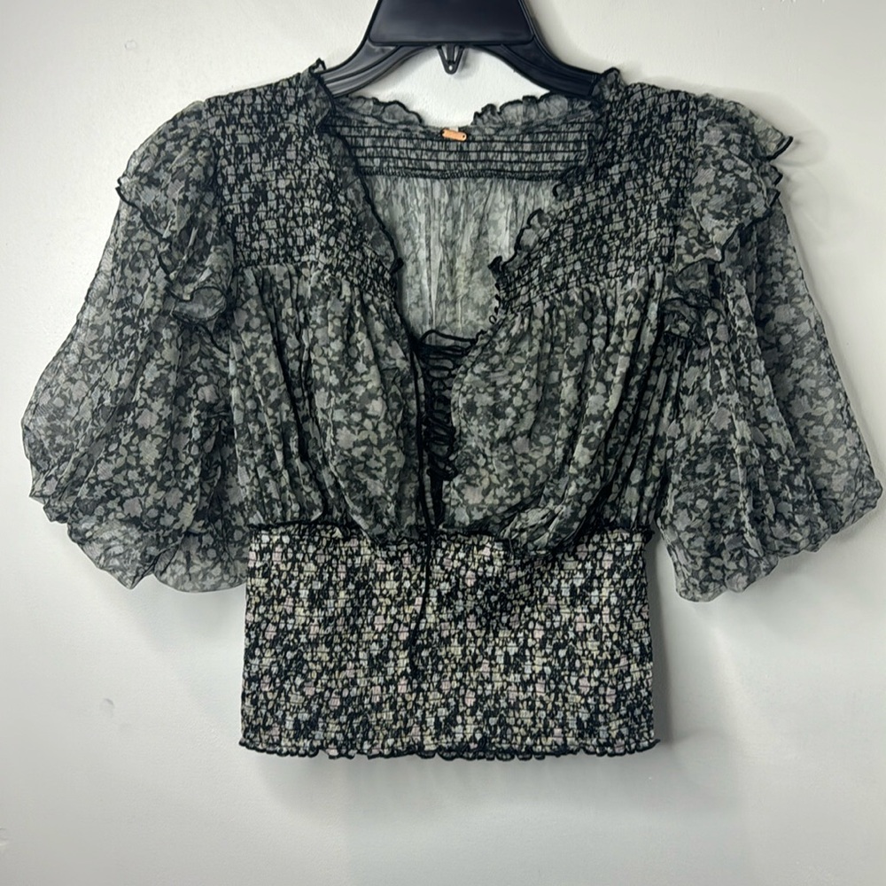 New Women’s Top